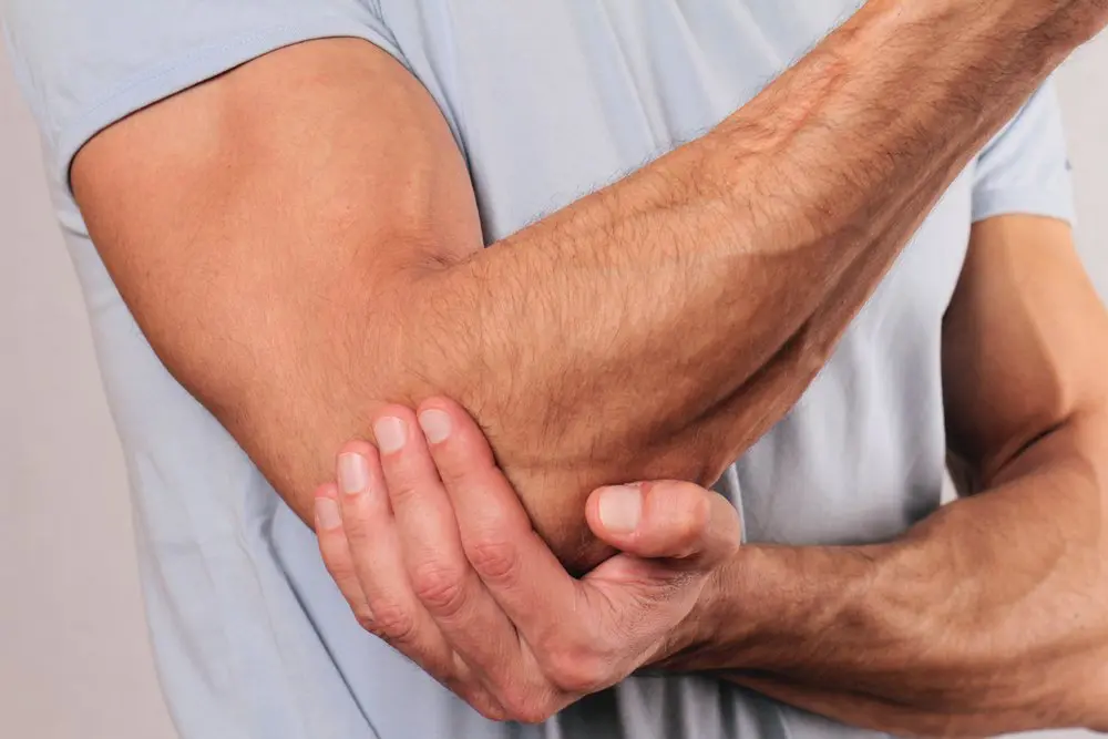 Tennis and Golfer's Elbow Pain Chiropractor in Burbank
