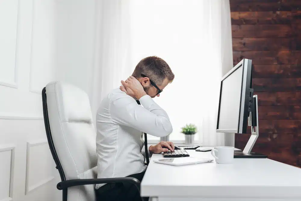 office worker experience neck pain