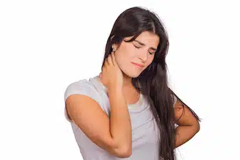 woman with neck pain 